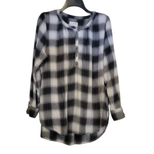Universal Thread black & white checkered, plaid long sleeve oversized shirt Sz L